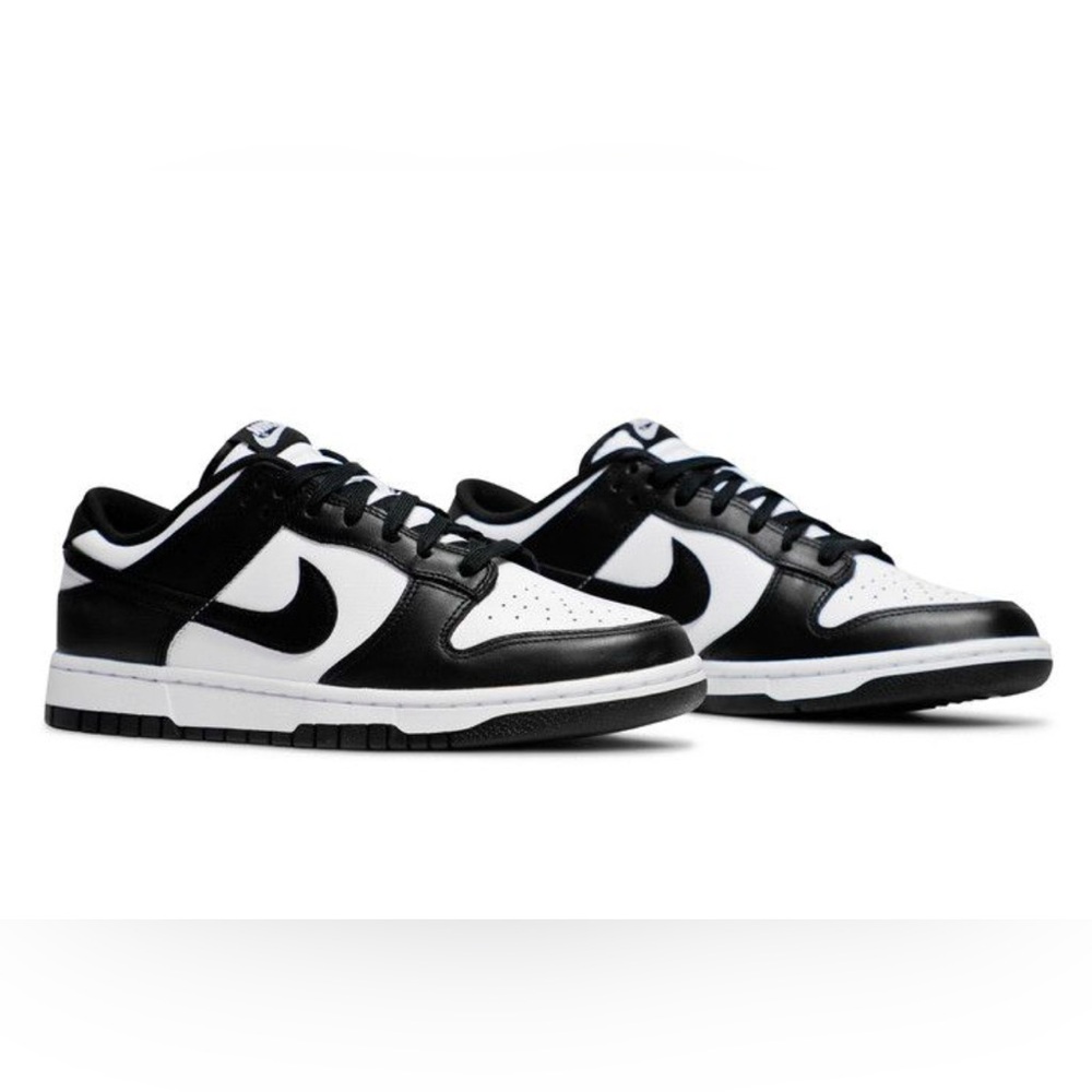 WMNS Dunk Low Panda